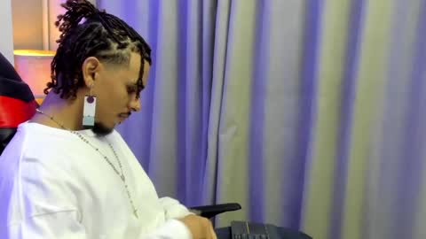 Snapshot of jordan_love7 chatting on 11.01.25 jordan online show from 11.01.25