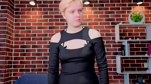 Ellie online show from 05.24.26