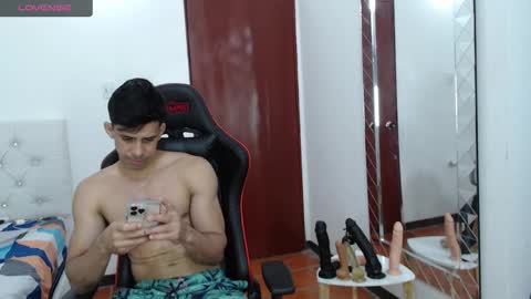 jose_rumbero91 online show from 12.14.24