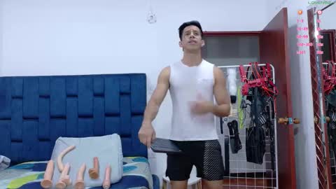 jose_rumbero91 online show from 01.14.26