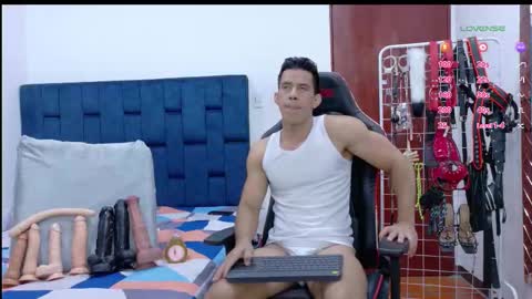 jose_rumbero91 online show from 02.26.26