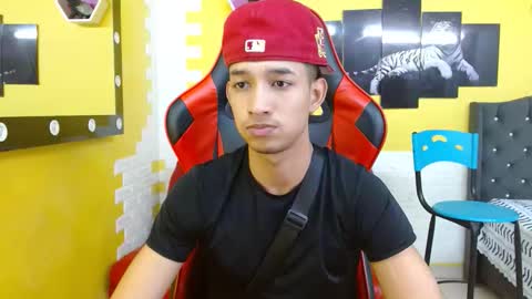 Snapshot of jose_sexycumm chatting on 10.30.25 jose_sexycumm online show from 10.30.25