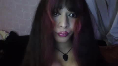 Josefa Lasumi  online show from 06.05.26