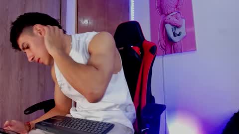 Snapshot of joseph__boy chatting on 02.20.25 JOSEPH  online show from 02.20.25