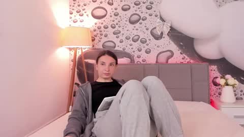 Josephine online show from 04.21.26