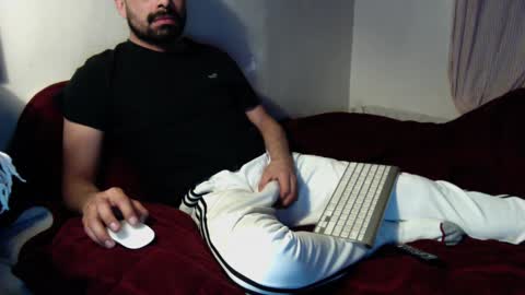 Snapshot of josephs1990 chatting on 01.15.25 josephs1990 online show from 01.15.25