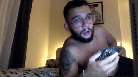 josh_xo online show from 10.05.25