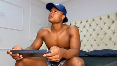 Snapshot of joshloganx chatting on 12.21.24 joshloganx online show from 12.21.24