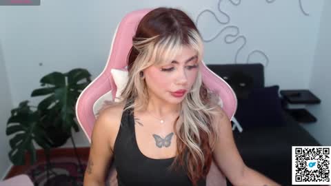 josephine   independent model    online show from 12.11.24