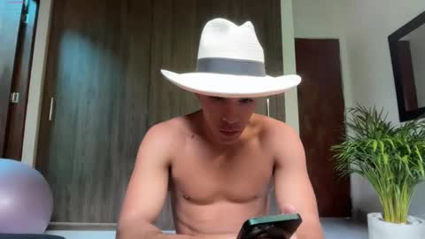 Im Jouliano online show from 11.24.25