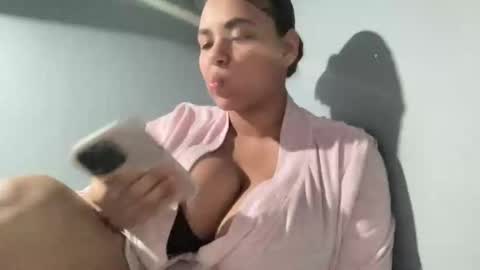Josousie online show from 09.15.25
