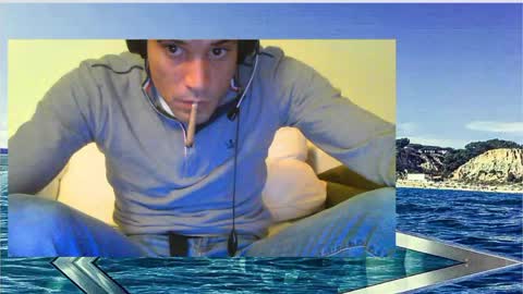 Snapshot of jovenduro84 chatting on 10.08.25 jovenduro84 online show from 10.08.25