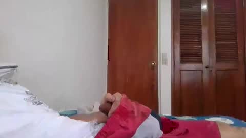 Snapshot of jovenvergonguapo09 chatting on 01.14.25 Van Helsing online show from 01.14.25