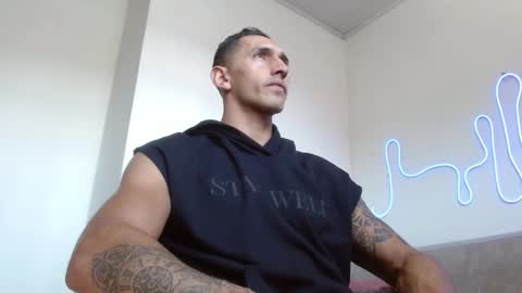  JOYLOPEZFIT online show from 01.01.25