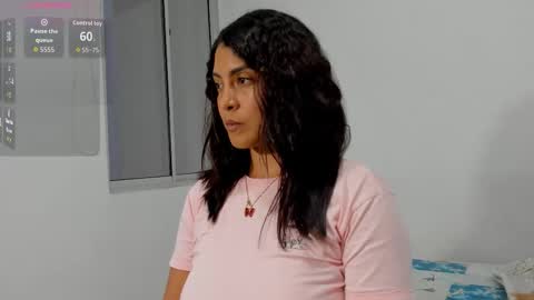 Snapshot of joyaoscura55 chatting on 10.23.25 sofiaparker8 online show from 10.23.25