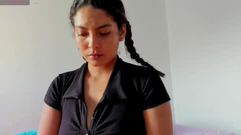 Snapshot of joyaoscura55 chatting on 10.27.25 sofiaparker8 online show from 10.27.25