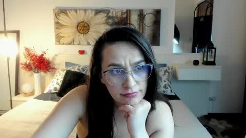 Snapshot of joycasidy chatting on 04.19.26 CassidyJoy online show from 04.19.26