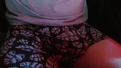 Snapshot of jp309 chatting on 11.08.25 JP online show from 11.08.25