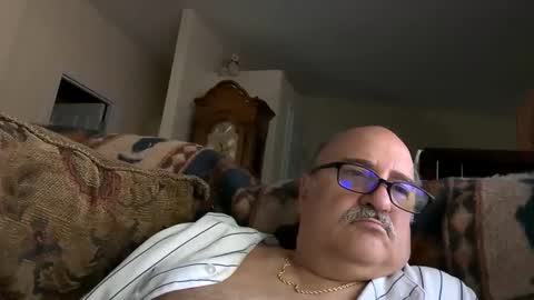 jr8in online show from 09.22.25