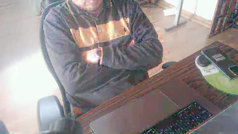 Snapshot of jraiven chatting on 09.17.25 Soy Rai online show from 09.17.25