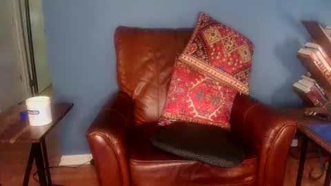 Snapshot of jrkoffddy chatting on 10.12.25 jrkoffddy online show from 10.12.25