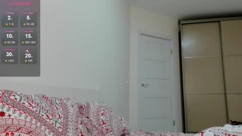 Julia and Julia online show from 11.07.25