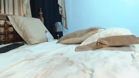    online show from 02.25.25