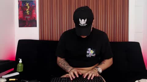 Juan Castellanos online show from 03.12.25