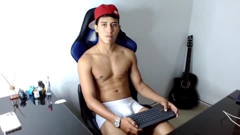 Snapshot of juan_da01 chatting on 01.17.25 JuanDa online show from 01.17.25