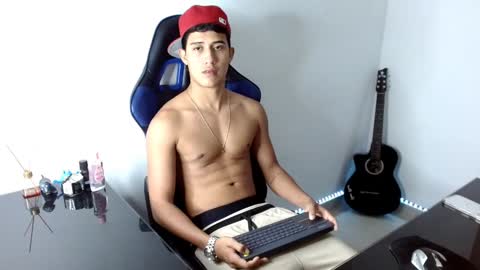 Snapshot of juan_da01 chatting on 01.18.25 JuanDa online show from 01.18.25