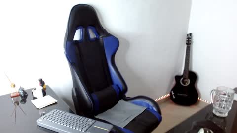 Snapshot of juan_da01 chatting on 01.19.25 JuanDa online show from 01.19.25