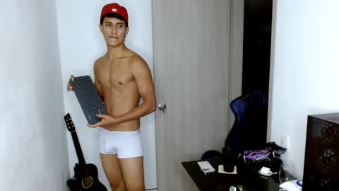 Snapshot of juan_da01 chatting on 02.11.25 JuanDa online show from 02.11.25