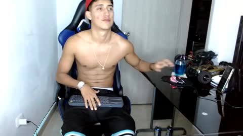 Snapshot of juan_da01 chatting on 03.01.25 JuanDa online show from 03.01.25