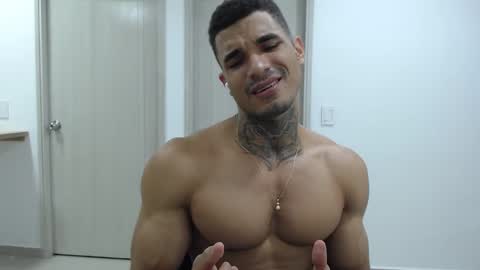juan_gomez_1 online show from 12.24.24
