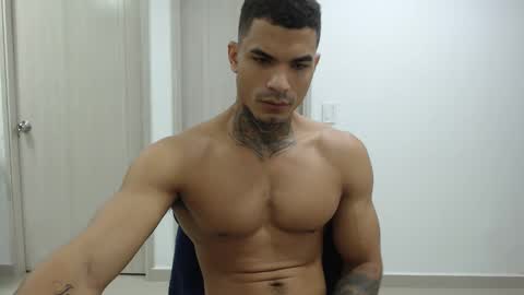 juan_gomez_1 online show from 01.06.25