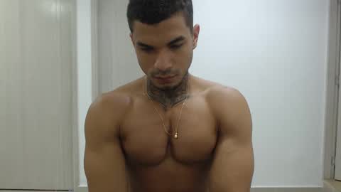 juan_gomez_1 online show from 01.28.25