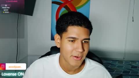 Snapshot of juanacock_2 chatting on 11.04.25 Juan online show from 11.04.25