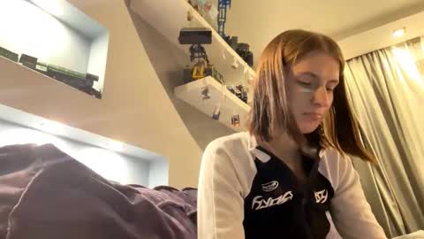 Lola online show from 11.02.25