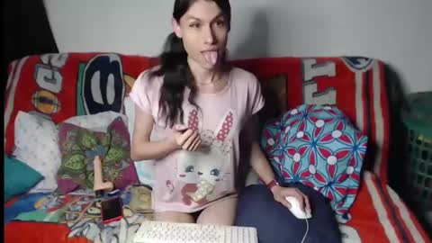 JUANA ALEJANDRA VELEZ online show from 01.05.25