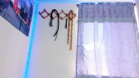 Snapshot of juanbladde chatting on 12.01.24 Juan Esteban online show from 12.01.24