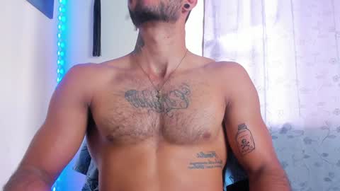Snapshot of juanbladde chatting on 12.03.24 Juan Esteban online show from 12.03.24