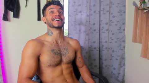 Snapshot of juanbladde chatting on 12.28.24 Juan Esteban online show from 12.28.24