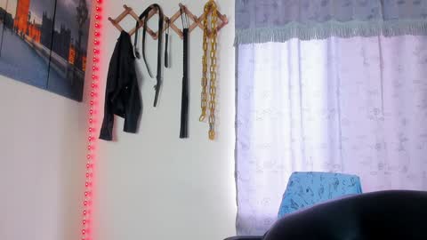 Snapshot of juanbladde chatting on 01.07.25 Juan Esteban online show from 01.07.25
