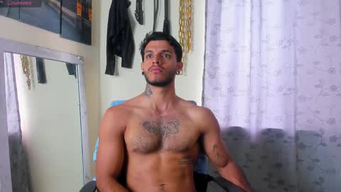 Snapshot of juanbladde chatting on 02.18.25 Juan Esteban online show from 02.18.25