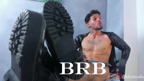 Snapshot of juanbladde chatting on 05.24.26 Juan Esteban online show from 05.24.26