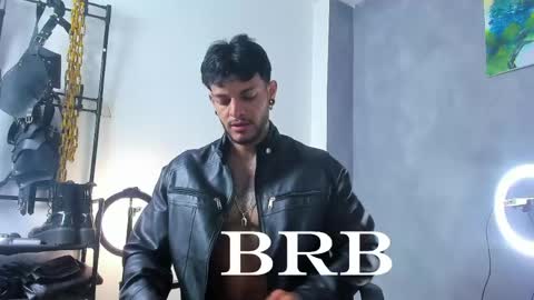 Snapshot of juanbladde chatting on 05.27.26 Juan Esteban online show from 05.27.26