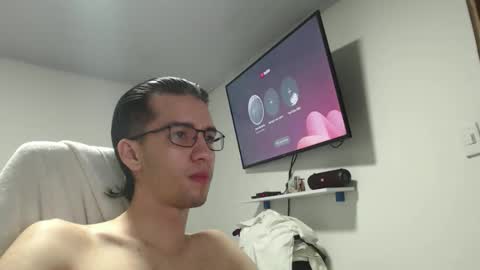 juanboytw online show from 09.15.25