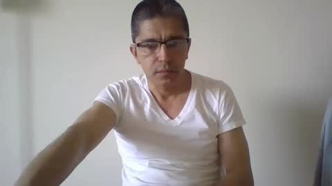 juanearth1 online show from 04.14.26