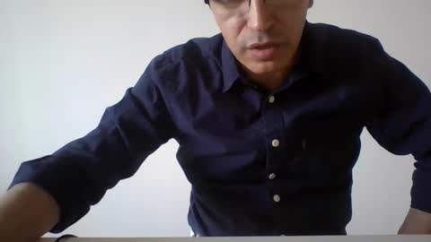 Snapshot of juanearth1 chatting on 05.28.26 juanearth1 online show from 05.28.26