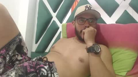 Snapshot of juanfe_style chatting on 09.26.25 juanfe_style online show from 09.26.25